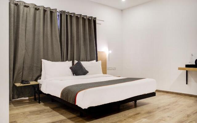 Oyo 385 Townhouse Navya International Ramamurthy N