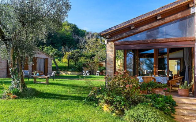 Villa Emilianna 12 2 by Marche Holiday Villas
