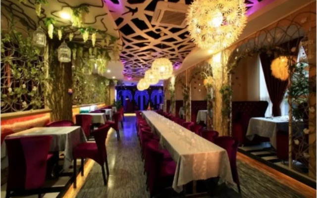 Vision Fashion Hotel
