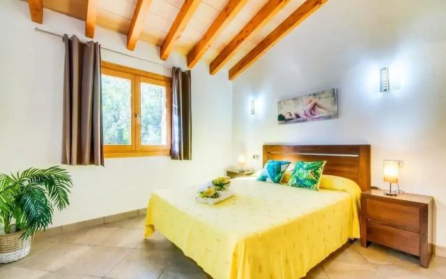 Charming Country House Es Puchet in Buger