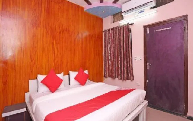 Naman Palace by OYO Rooms