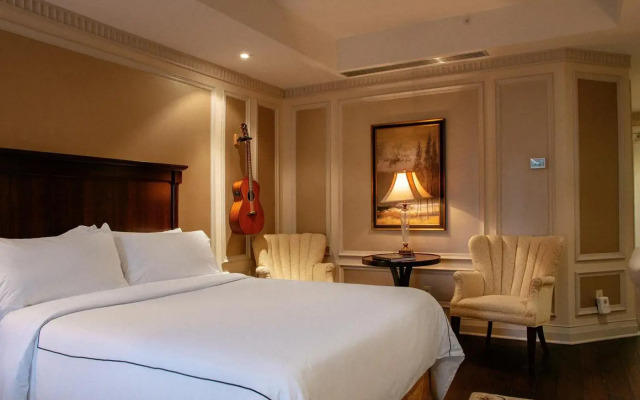 Windsor Arms Hotel