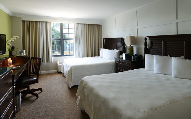 Riverside Hotel