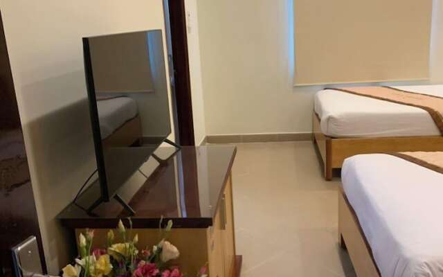 Love Hotel Hoang Mai HN- by Bay Luxury