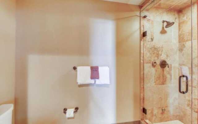 Luxury 2 Bedroom Ski in, Ski out One Ski Hill Residence Located at the Base of Peak 8 with Outdoor Plaza