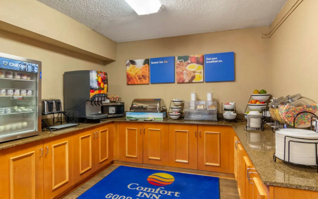 Comfort Inn Petersburg Fort Lee Area