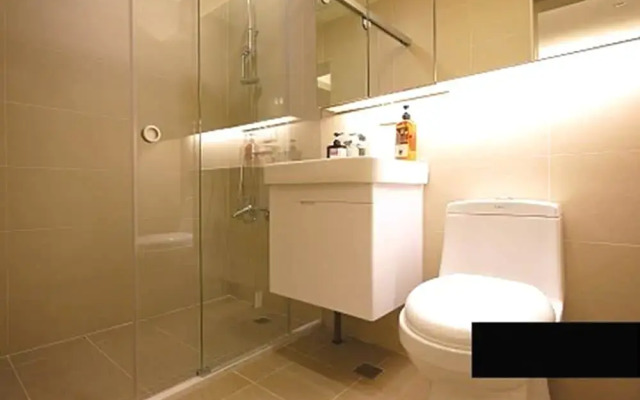 Paris Apartment Ii