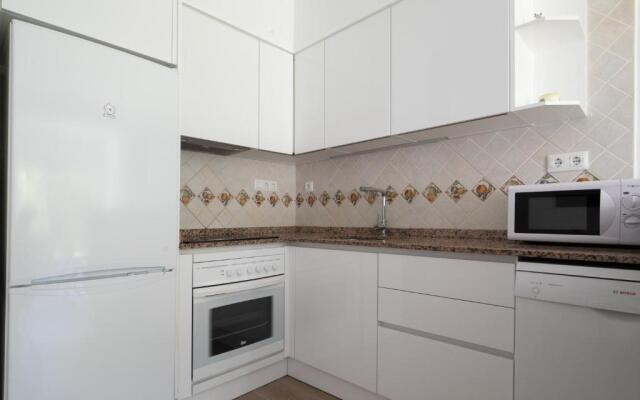 House In Private Urbanization