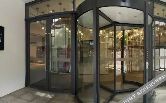 Qbox Hotel