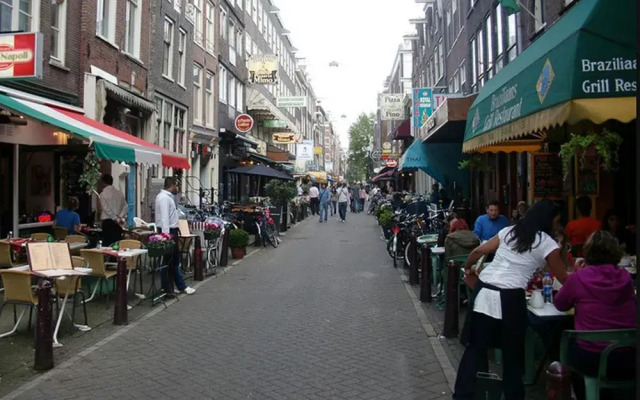 Leidse Square Nightlife Apartment