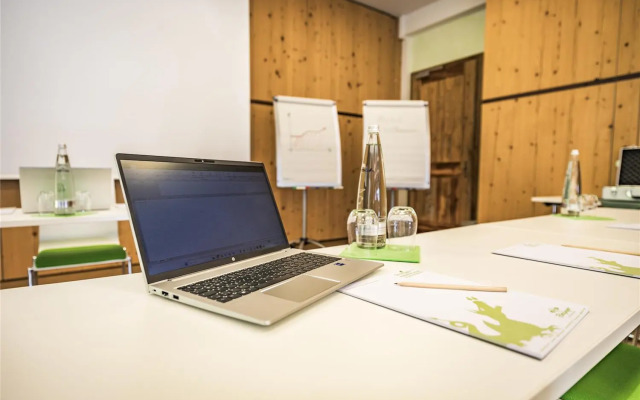 Feuriger Tatzlwurm Berghotel & Spa, BW Signature Collection