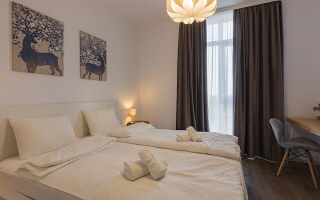 Zoe Apartment