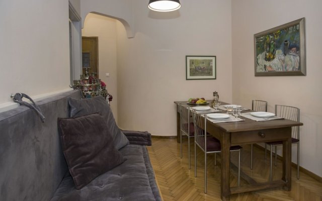 Downtown, classic apartment in Syntagma by GHH