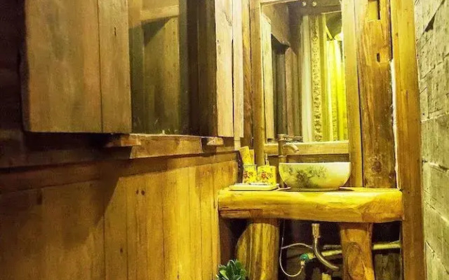 Dielianhua Cowherd Inn Zhangjiajie