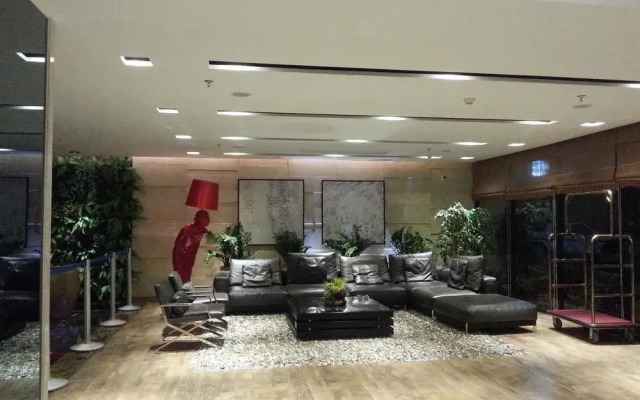 Luminous Jade Hotel