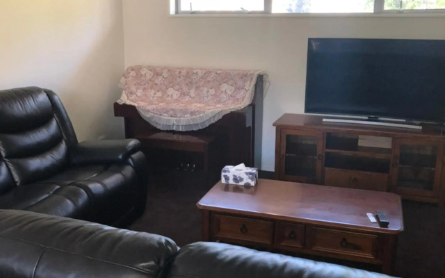 Memorial Holiday Home