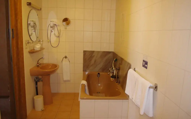 Hotel De France En Gaume