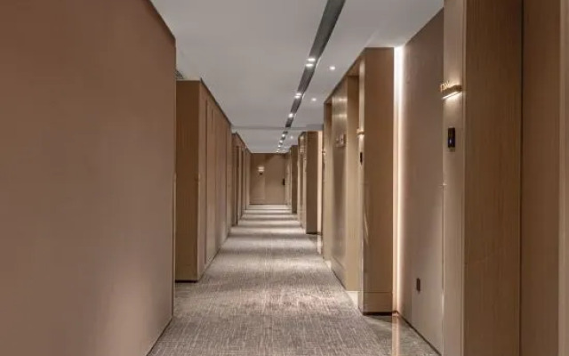 Leighton Hotel Hangzhou (Xintiandi Xiwen Street Subway Station)