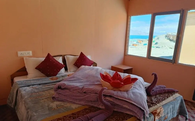Wanderlust Cottage Pangong Lake