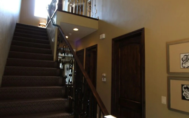 Canyon Villas at Coral Ridge