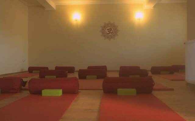 Akasha Wellness Retreat- Adults only