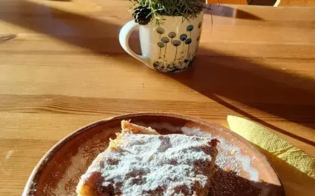 Valvasorjev dom pod Stolom