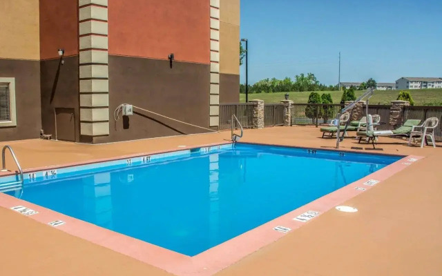 Sleep Inn & Suites Cullman I-65 exit 310