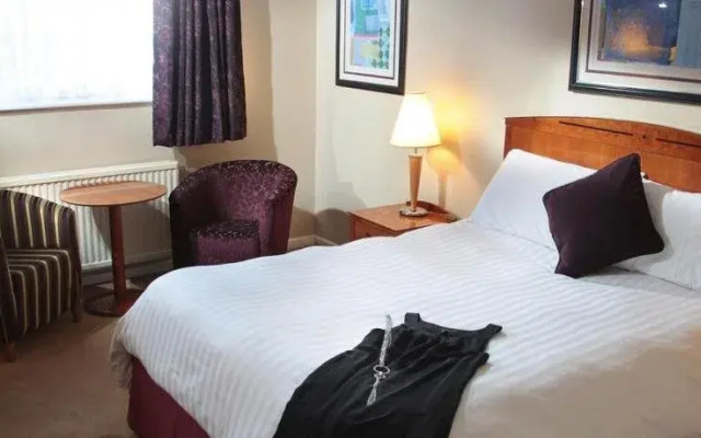 Roman Way Hotel