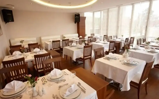 dovsOtel