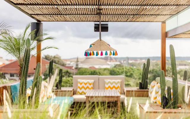 Отель Mamaka by Ovolo