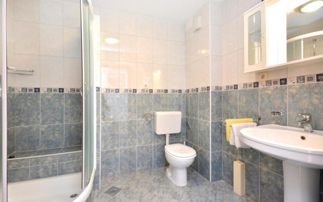 Amazing Home in Lokva Rogoznica With Wifi and 3 Bedrooms