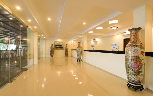 Hotel Ombak Paradise