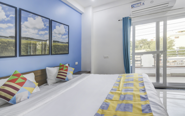 Oyo 81017 Collection O Elegant Stay
