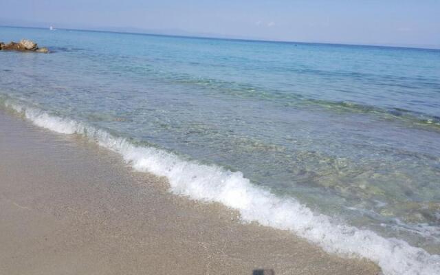 Villa Evita , Athytos wonderful ,63m2,a/c