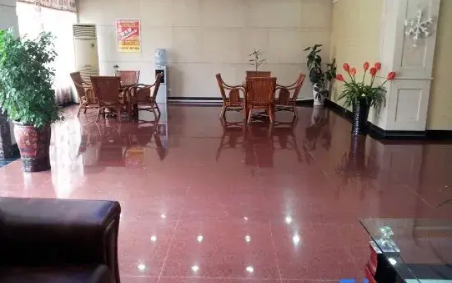 Jinqiao Hotel