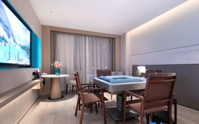 Wassim Hotel (Wuhan Tianhe Airport Aviation Headquarters Subway Station)