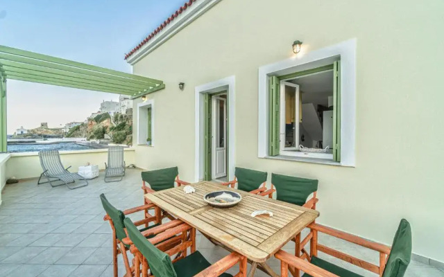 Seafront House in Andros Town with Sunrise & Ocean Views