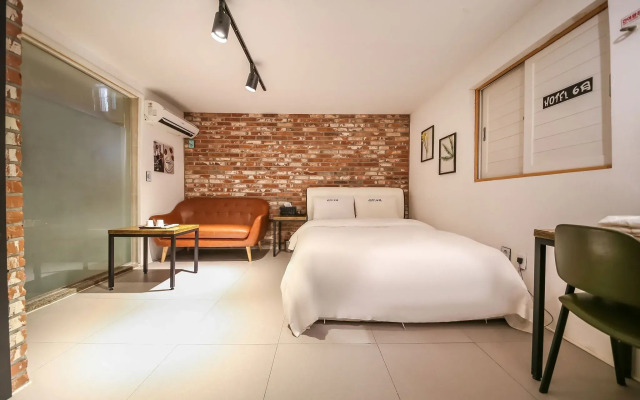 Cheonho Hotel August