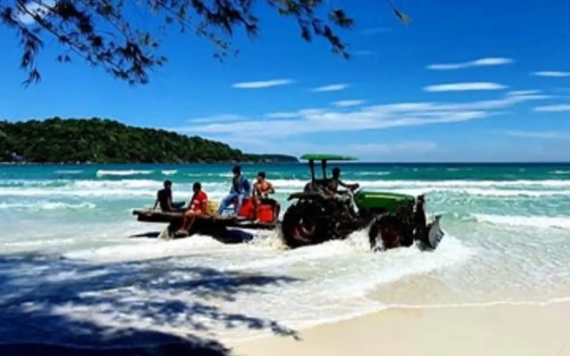 Saracen Bay Resort