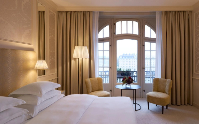 Hotel Diplomat