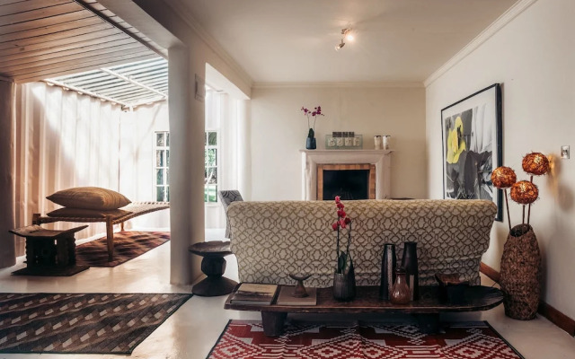 Hemingways Eden Residence