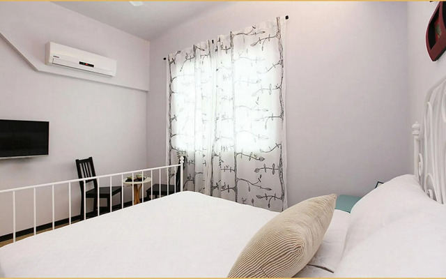Longtian Hill B&B
