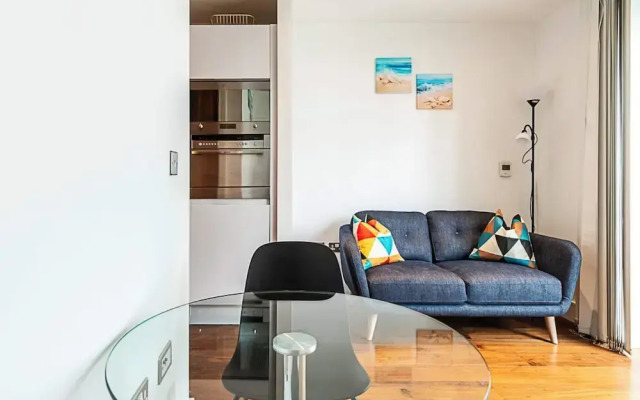 Chic Studio With Skyline Views