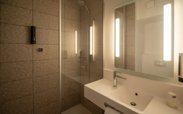 B&B Hotel Rennes Parc Expo Aéroport