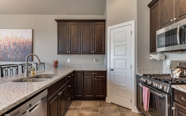 Red Cliffs 3 Bedroom Apts by Redawning