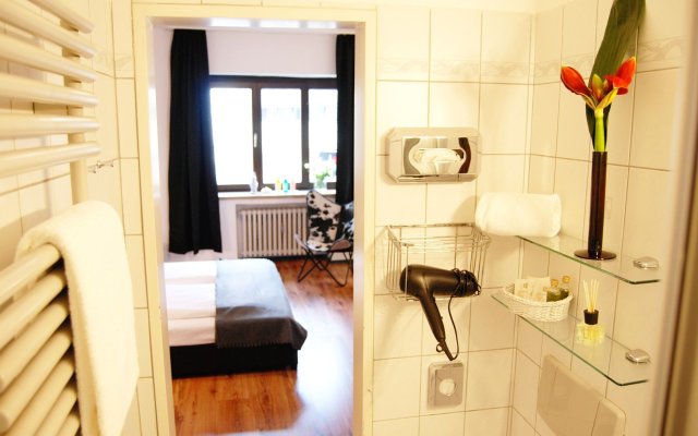 SMARTY Cologne Dom Hotel - Boardinghouse