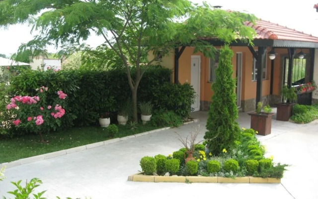 Chateau Aheloy 2