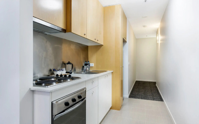 Melbourne CBD Central Apartment Hotel
