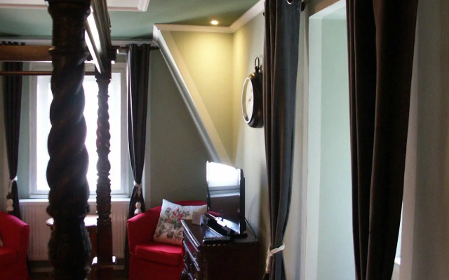 Pension Edinburgh