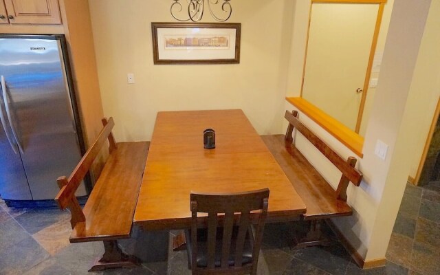 Sb202 5 Bedroom Condo